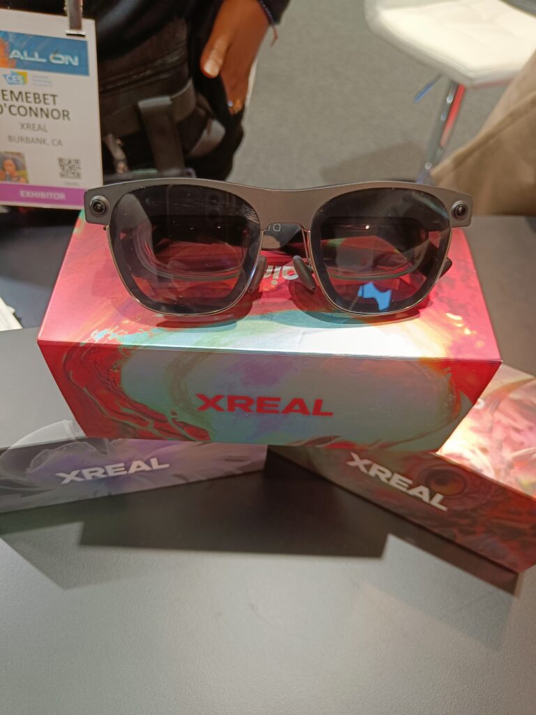 Nouvelles lunettes lancées au CES par Xreal, les Xreal Air2 Ultra